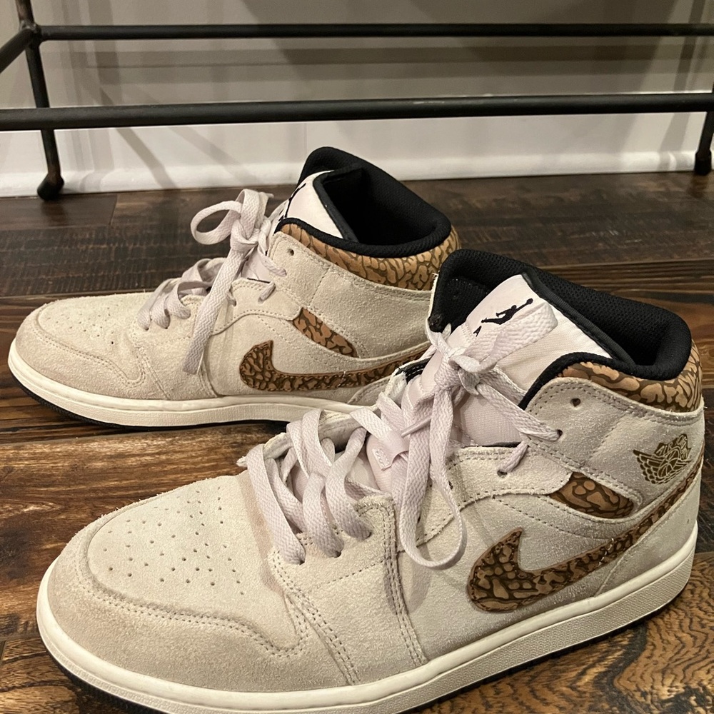 Nike High-Top Sneakers with Cream and Brown Accents